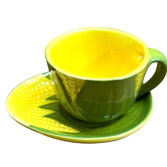 Shawnee Pottery tea cup and saucer Shawnee Pottery, Vintage Corn King Set of 3 - Picture 3 of 5